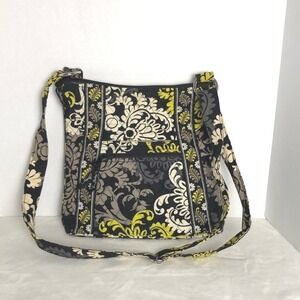 VERA BRADLEY Dogwood Floral Pattern Vintage Crossbody Purse Shoulder‎ Bag
